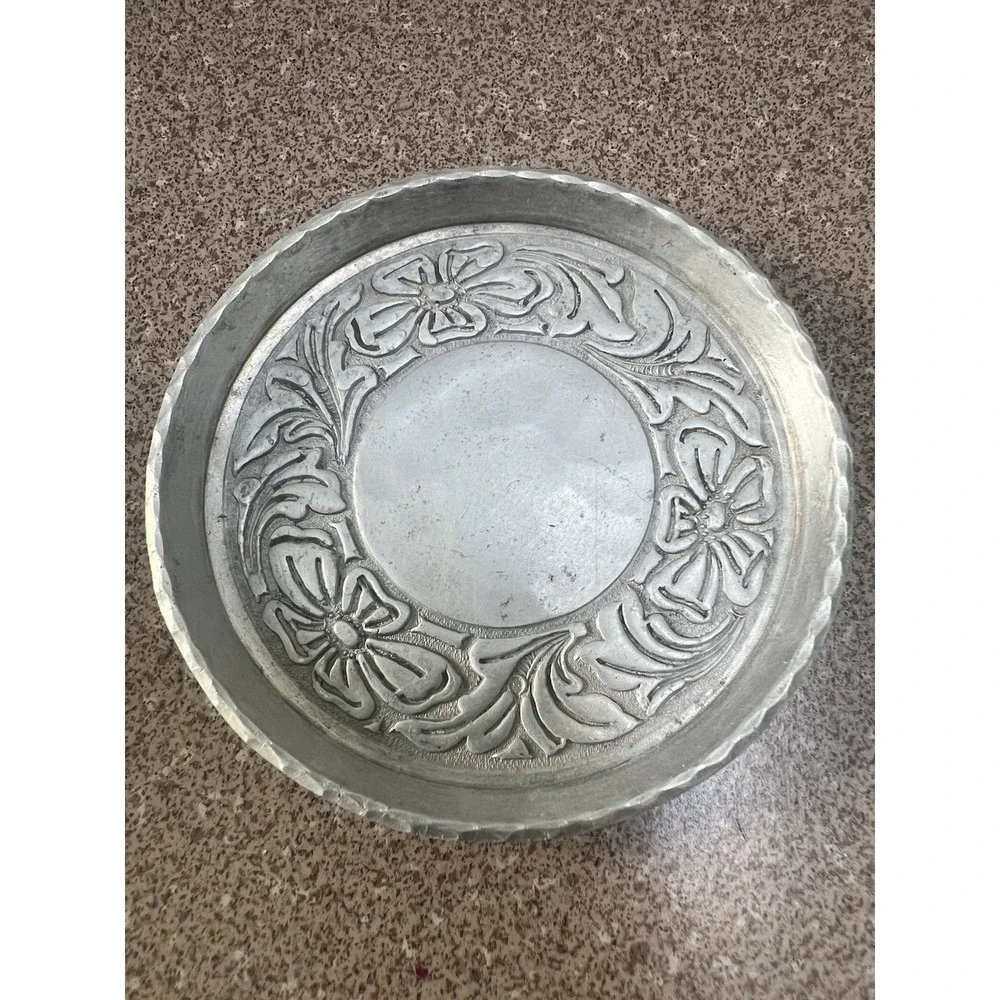 Aluminum Vintage Set Of 6 Coasters Forged Intaglio Design By EMPC Bow Design 3